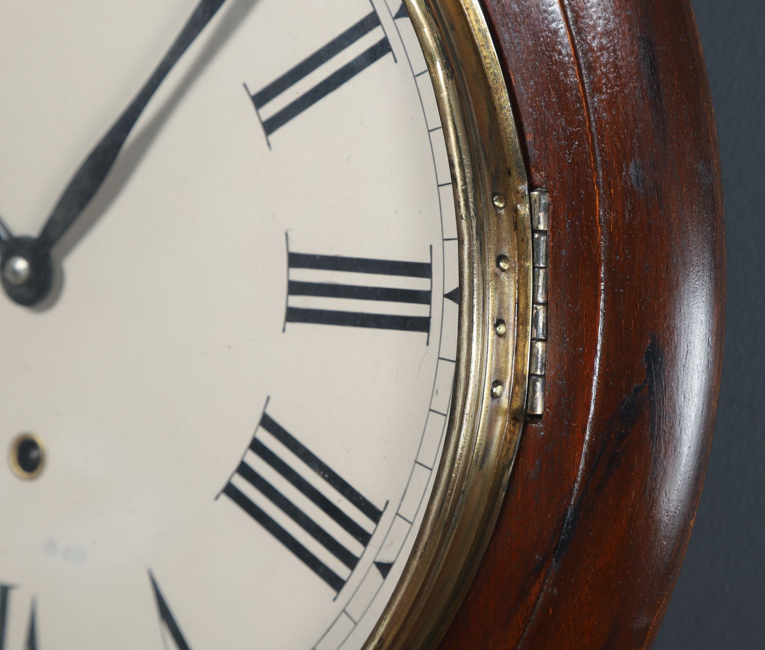 395.0 Antique 16" Mahogany Kitchen / Railway Station / School / Kitchen Round Dial Wall Clock (Timepiece) photo