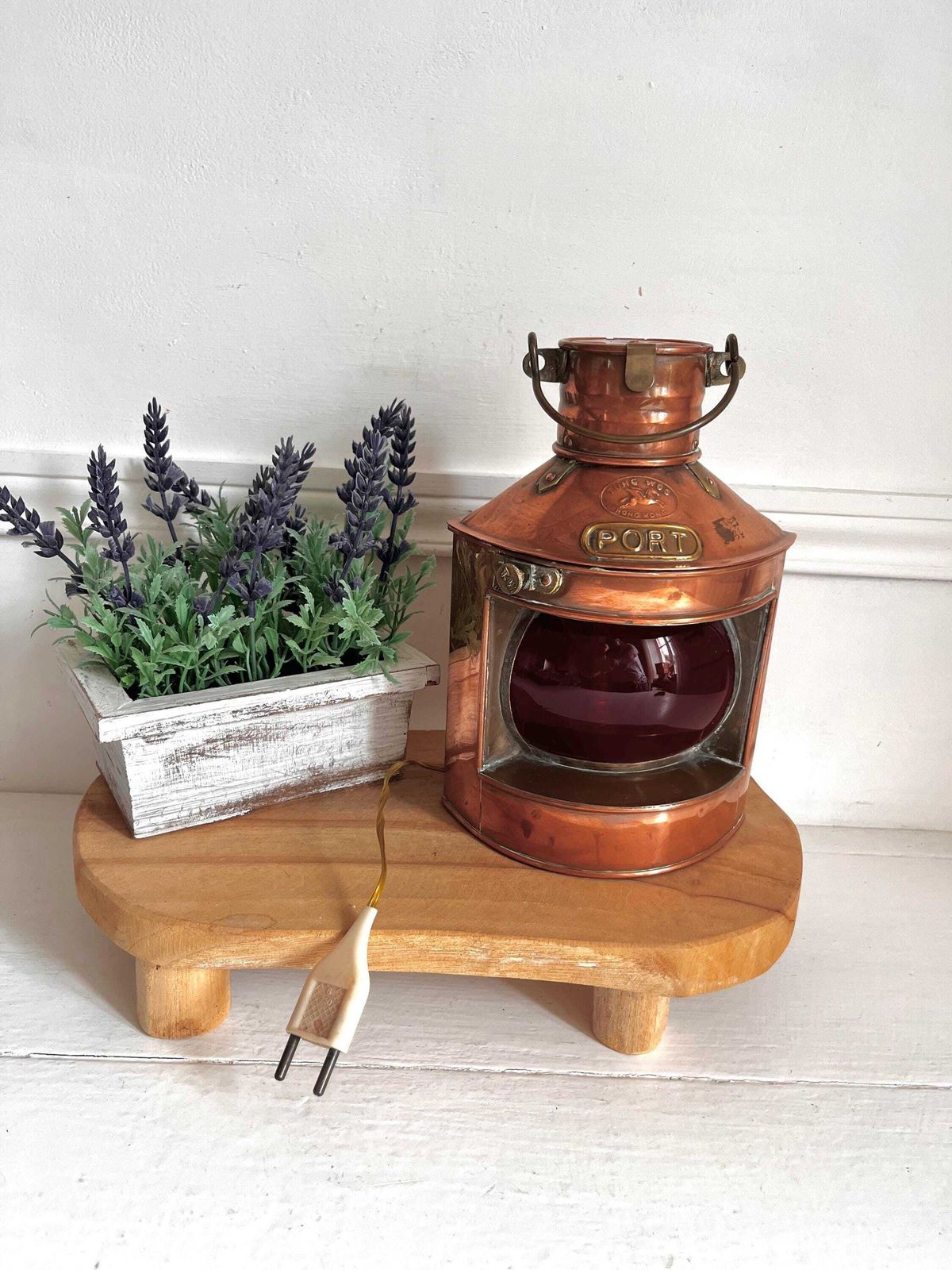 Vintage scheepslantaarn, Tung Woo Hong Kong, bakboordlamp, koperen lamp