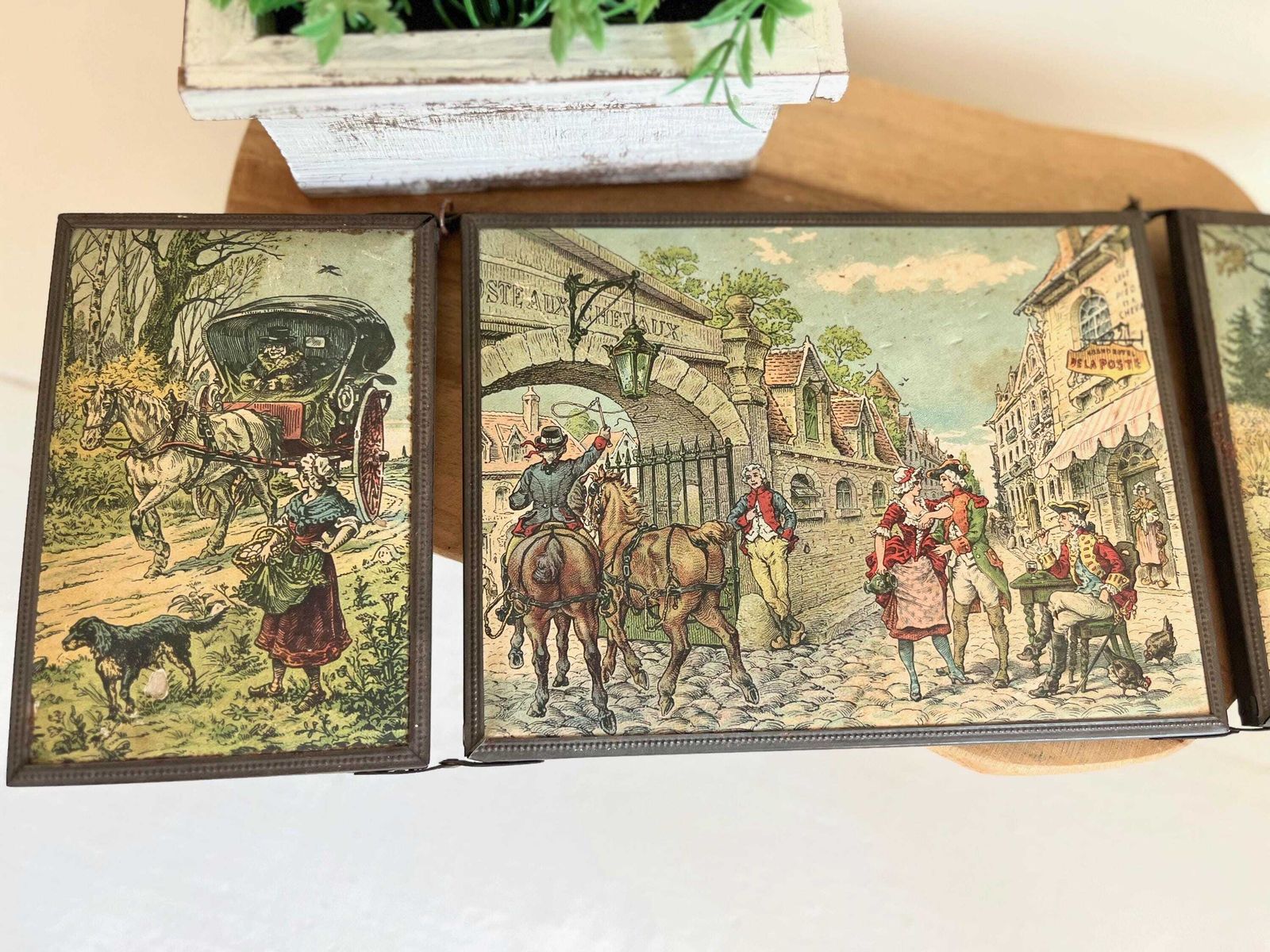 Miroir triptyque d'époque, scènes de village et de campagne françaises, miroir de barbier photo buy