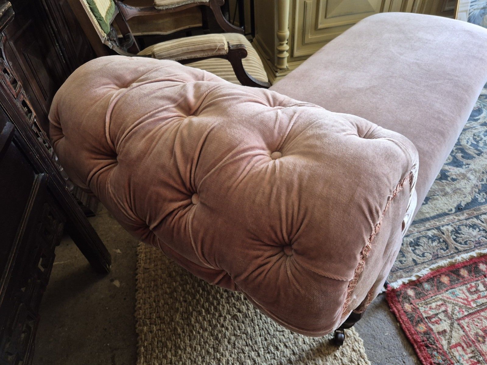 photo for sale Gorgeous Country House 19th C Victorian Buttoned Vintage Chaise Longue Oak Legs