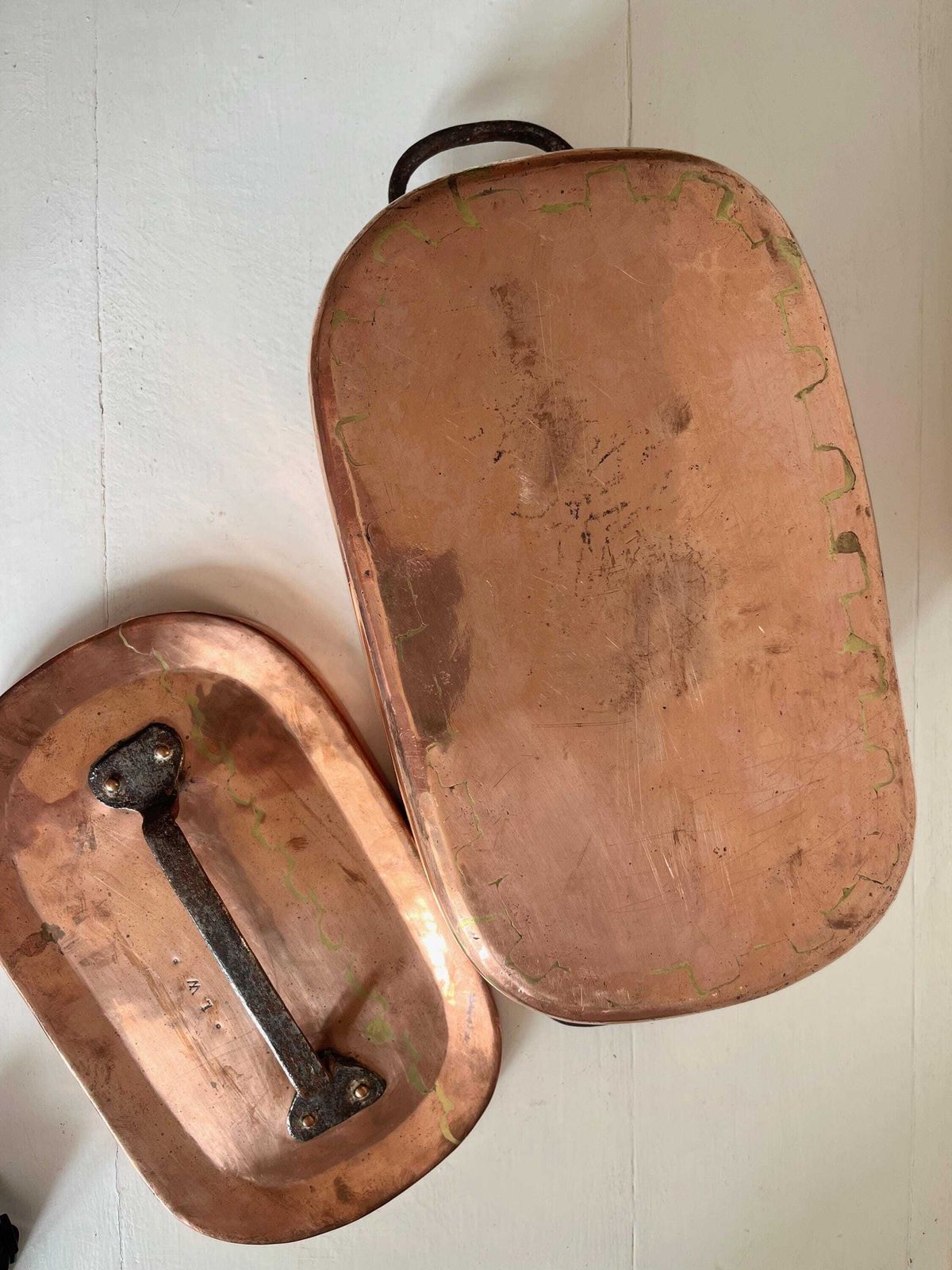 Daubière en cuivre d'époque : cocotte française en cuivre avec initiales photo vinterior