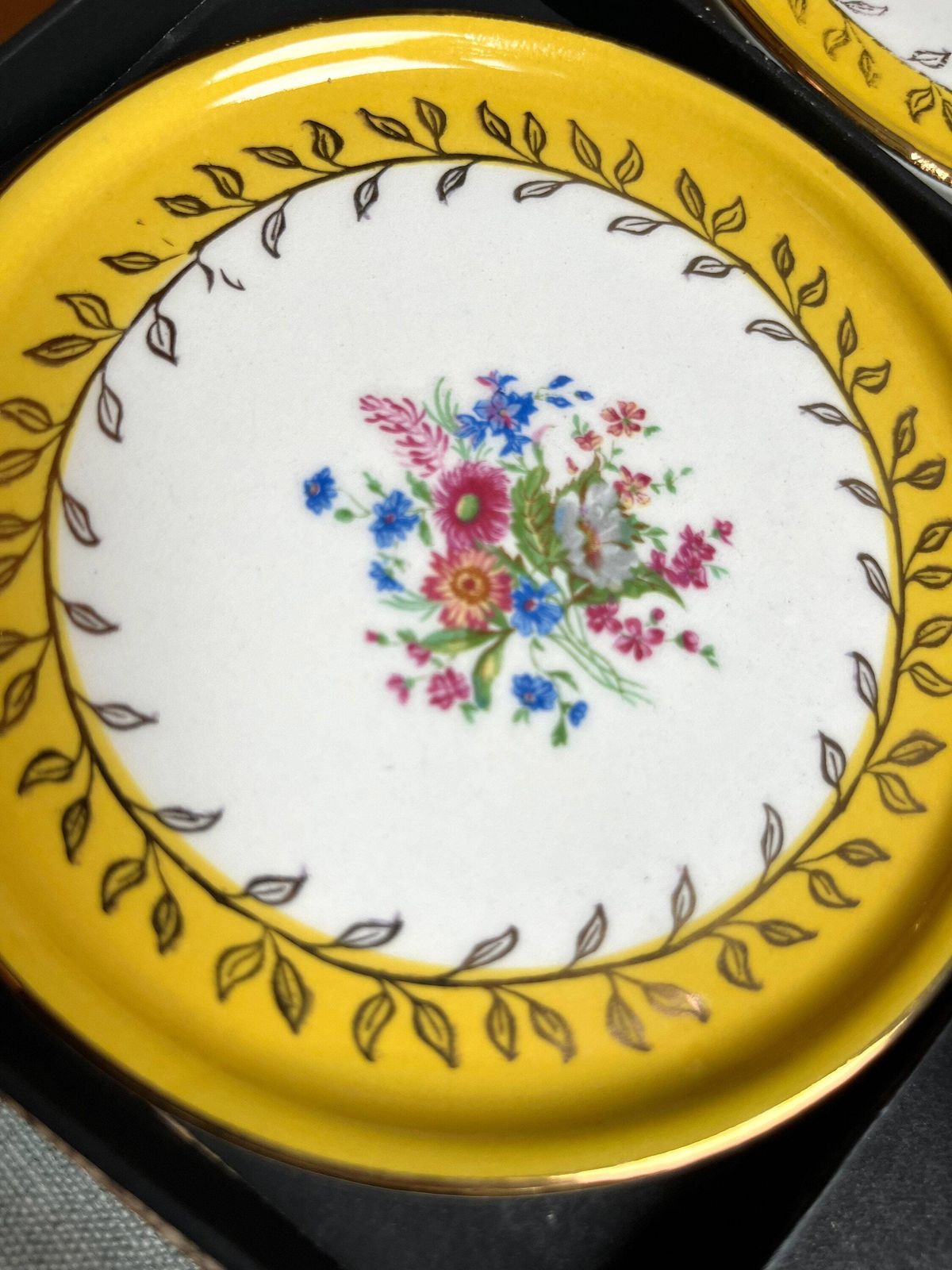 photo for sale Vintage Gien Onderzetter en Flessenonderzetter Set, Cadeauset