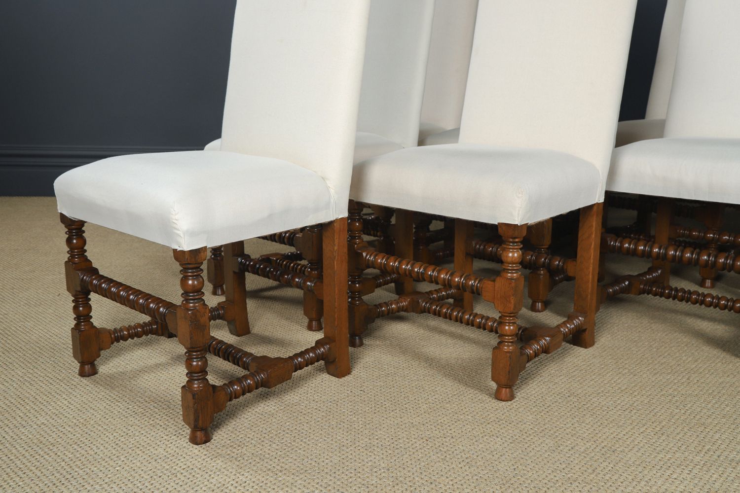 photo vintage English 17th Century Style Set Of Ten 10 Oak Upholstered High Back Kitchen Dining Chairs (Circa 1980)