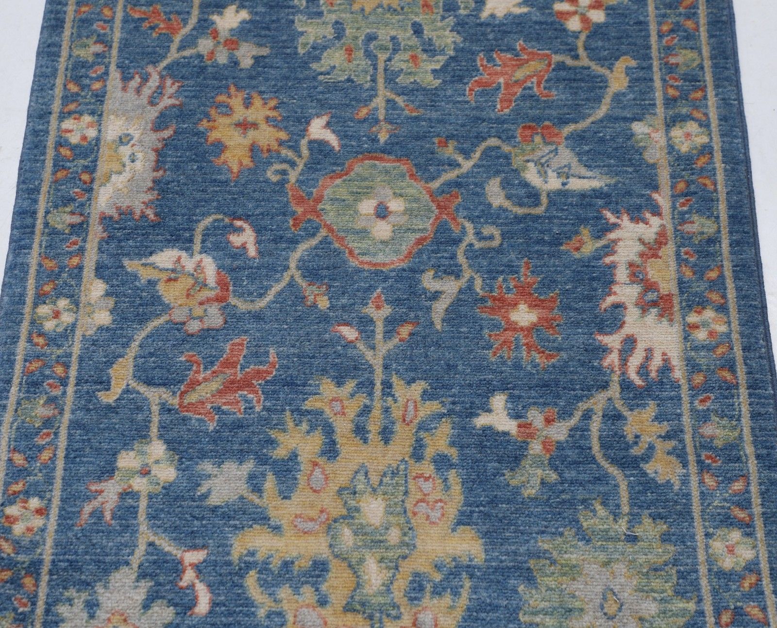 2'5"X3'11" Modern Turks Wollen Vloerkleed, Blauw Bloemmotief Oushak Accent Tapijt photo for sale
