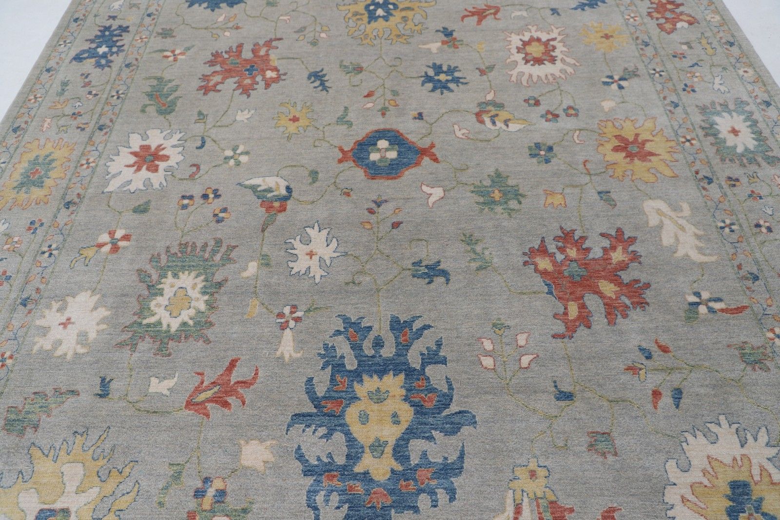 Tapis turc contemporain en laine, motifs floraux Oushak, 270 x 361 cm (8'10" x 11'10") photo for sale