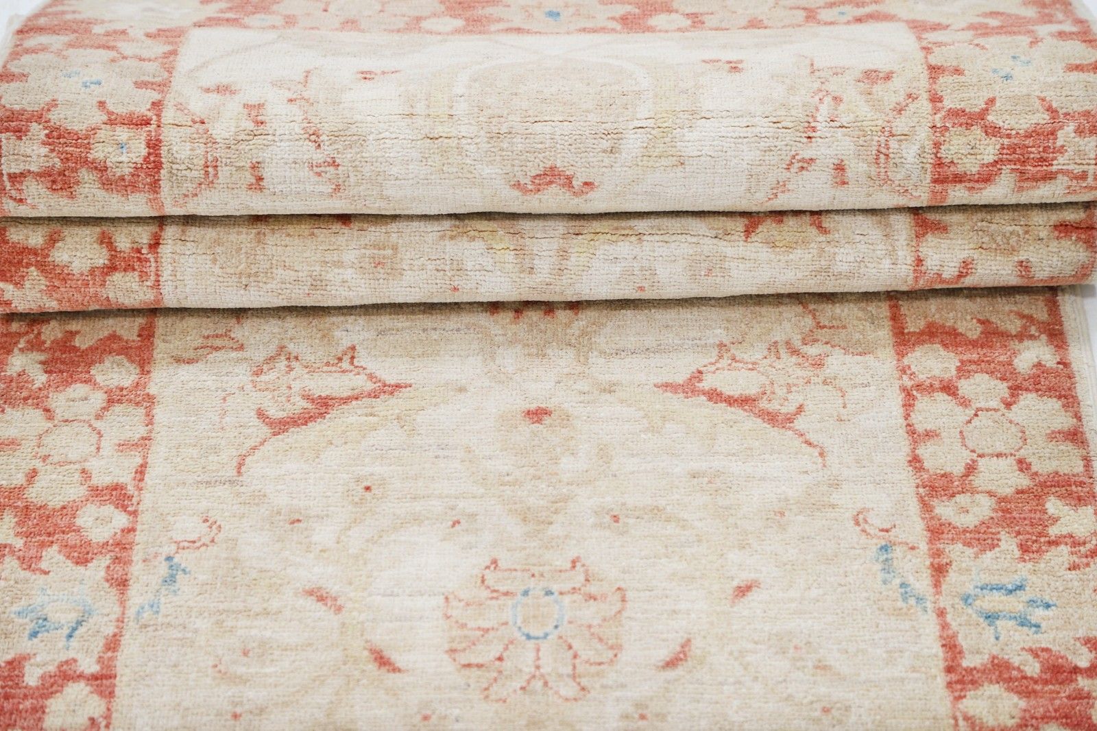 2.5x8 Ft Floral Runner Rug For Corridor. Handknotted Runner Rug. Beige Stair Rug photo Textiles
