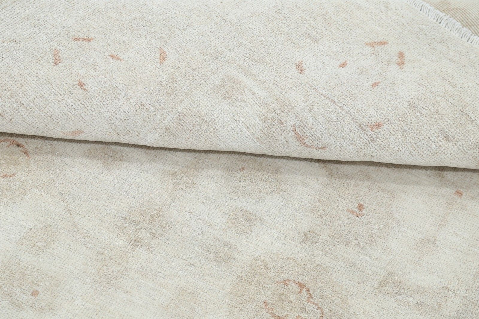 Tapis en laine Oushak turc noué à la main, motif floral sur fond beige, 4 x 6 pi (122 x 183 cm) photo vinterior