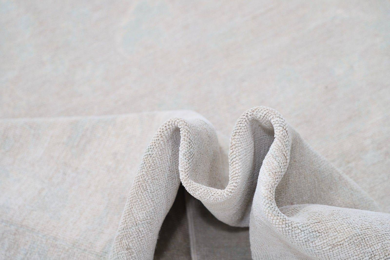 Grand tapis noué à la main 2,37 x 3,08 m pour salon, beige en laine 100 % photo vinterior