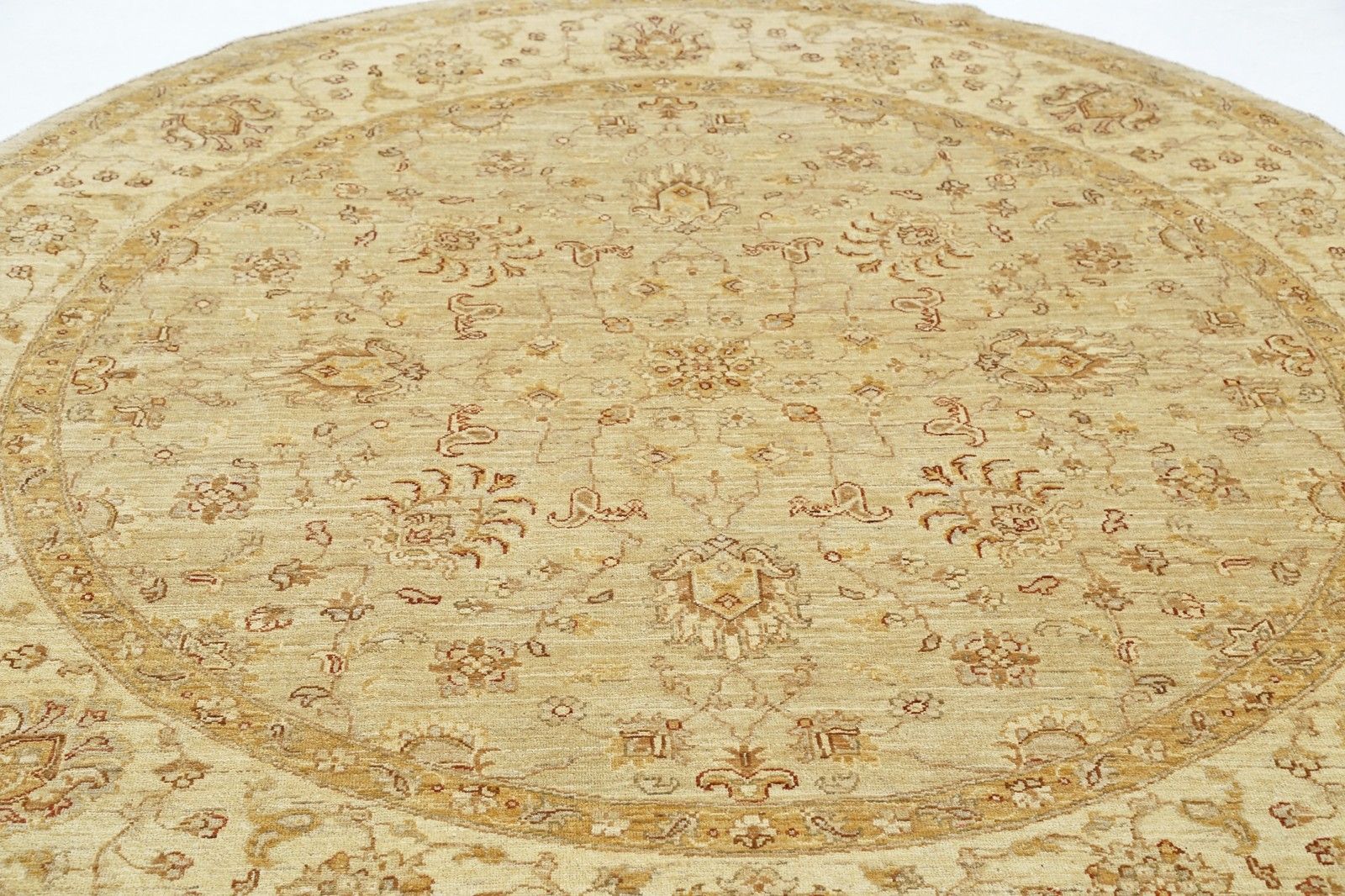Tapis rond fait main 8 x 8,2 ft. Tapis Oushak beige à médaillon floral photo 3135.0