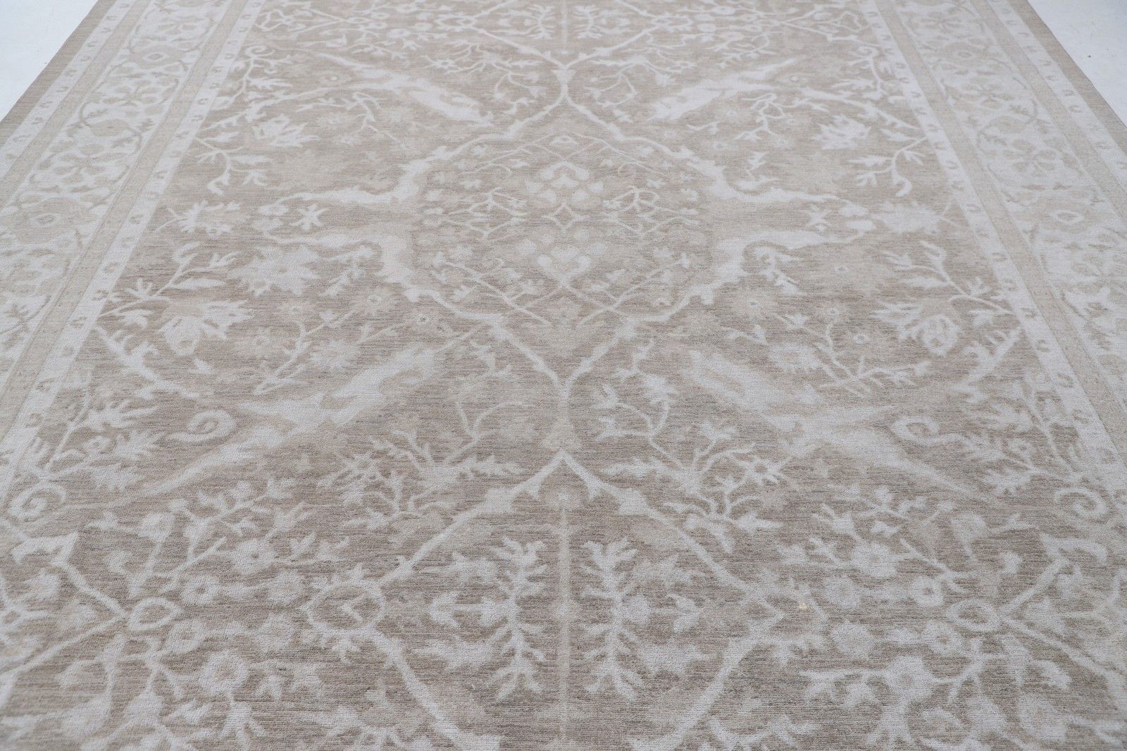 10x13,3 ft Traditioneel Handgeknoopt Oushak Vloerkleed, Beige Bloemmotief Tapijt photo for sale