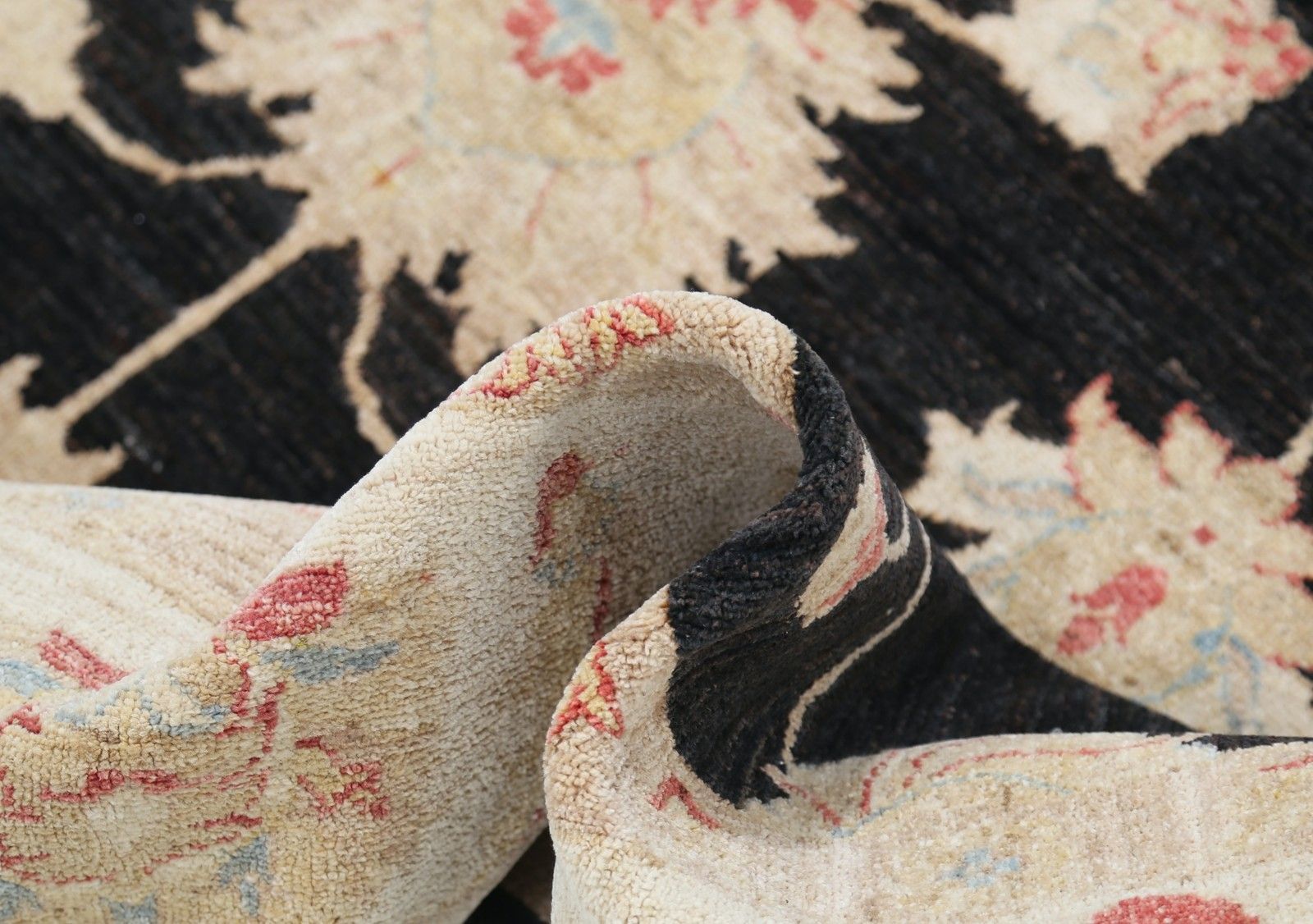 8x9.8 Ft Hand Knotted Floral Area Rug In Black And Ivory. 100% Wool Carpet photo vinterior