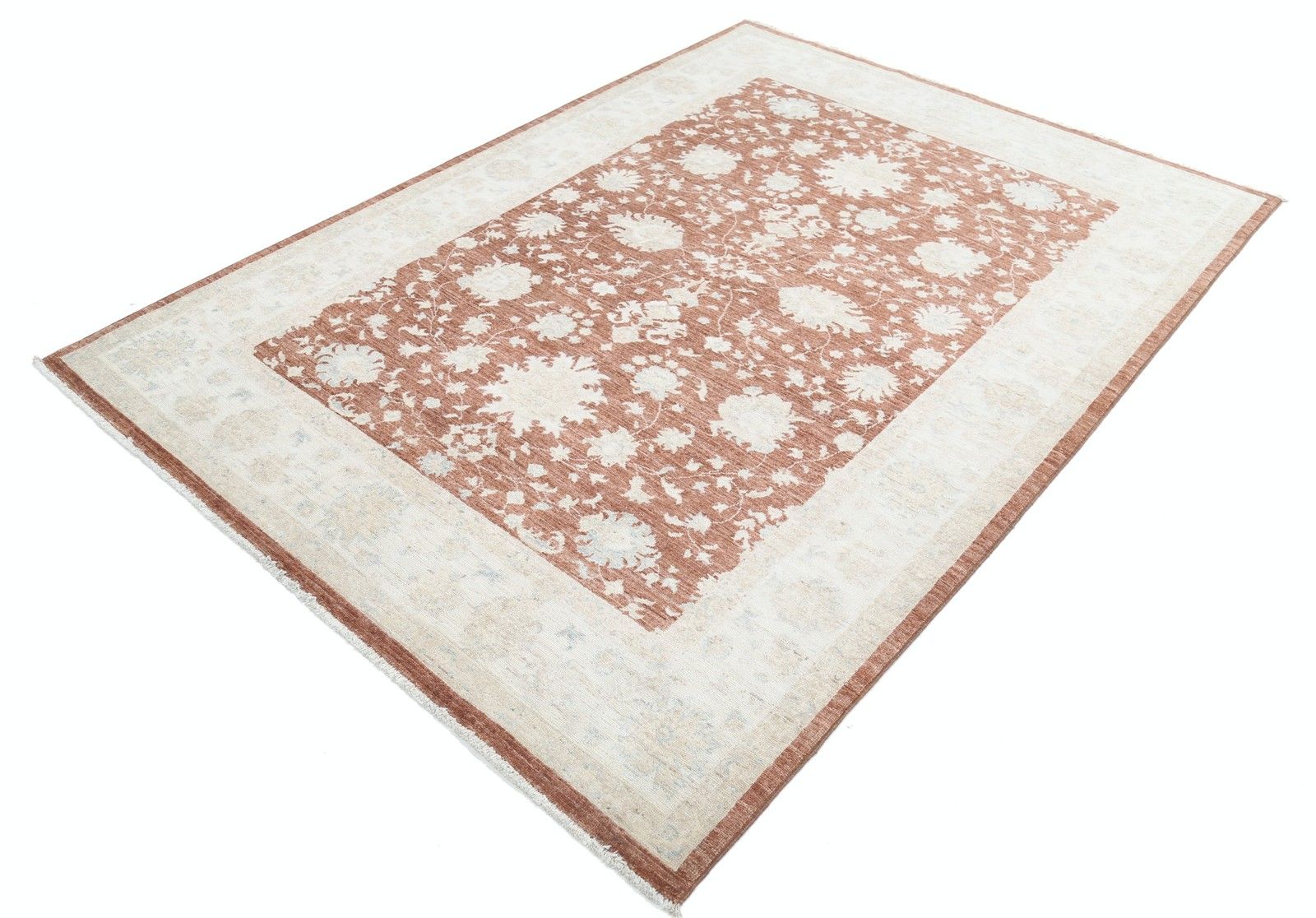 Handgeknoopt Bloemen Vloerkleed 5,7 x 7,8 ft, Rood Veld met Ivoren Rand photo for sale