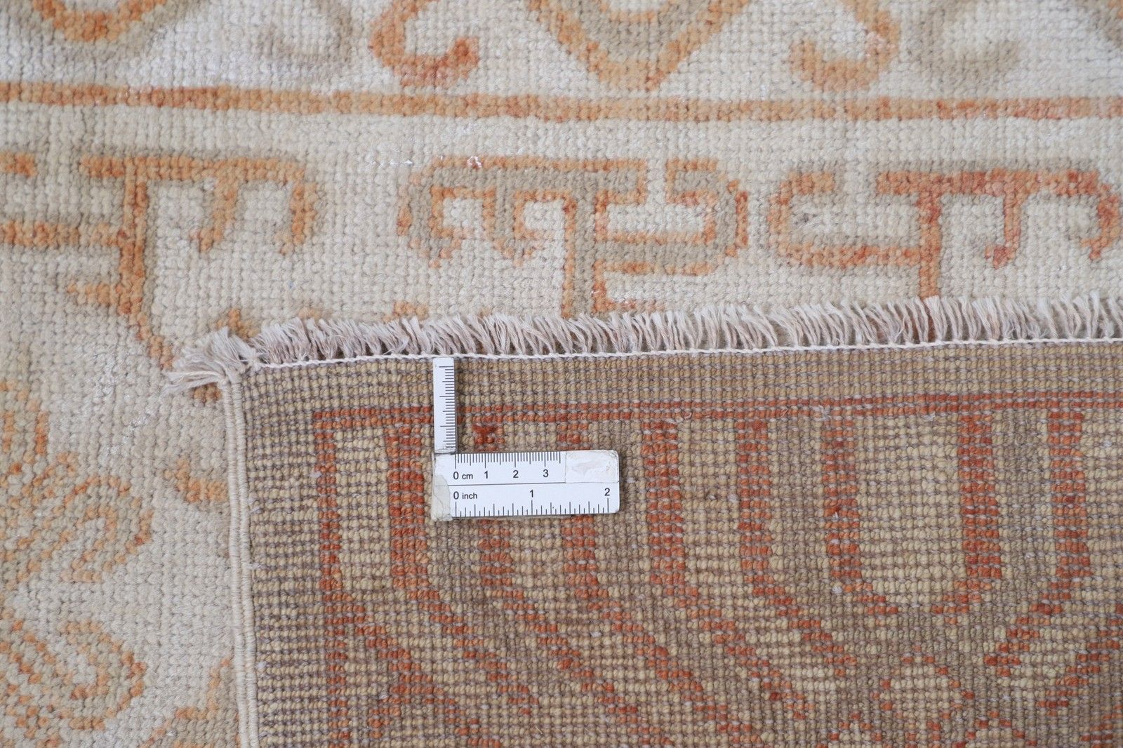 2.6x4 Ft Hand Knotted Ivory, Coral Wool Accent Rug With Geometric Design photo 498.0