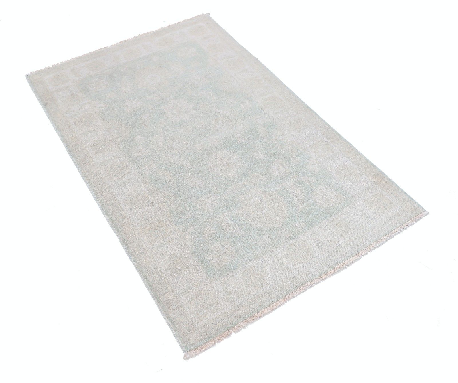 3x4,7 ft traditioneel handgeknoopt vloerkleed. Bloemmotief wollen vloerkleed in zachte tinten photo furniture