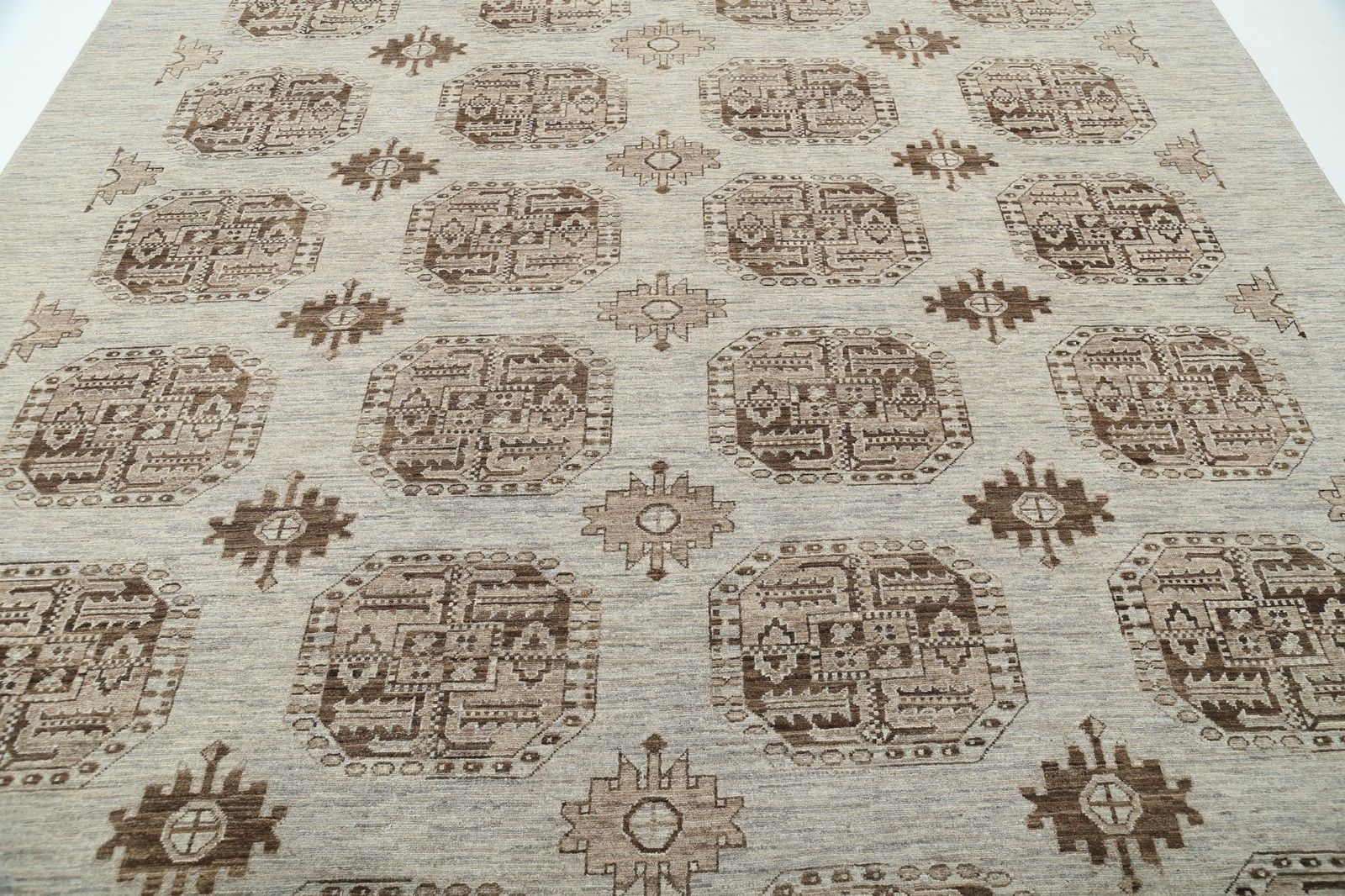 Tapis en laine beige et marron, noué à la main, 2,80 x 3,56 m. Tapis tribal pour salon photo 4298.0