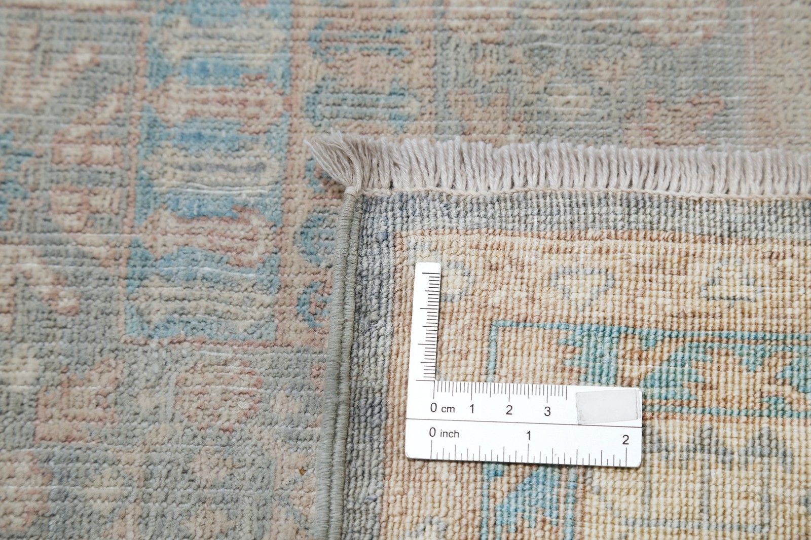 4,7 x 6,8 ft Handgeknoopt Turks Geometrisch Wollen Vloerkleed in Zachte Tinten photo for sale