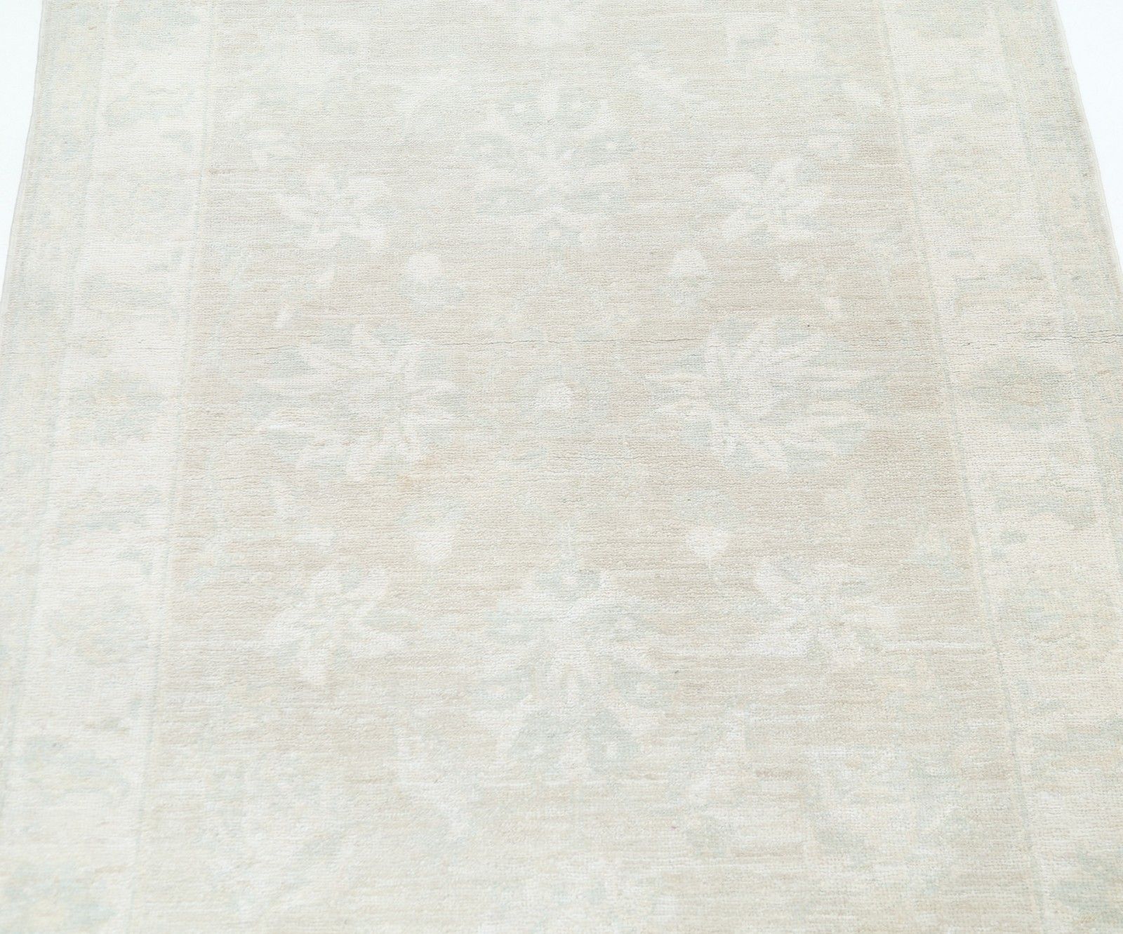 Tapis d'appoint turc traditionnel fait main en laine, tons beige doux, 0,9 x 1,5 m photo for sale