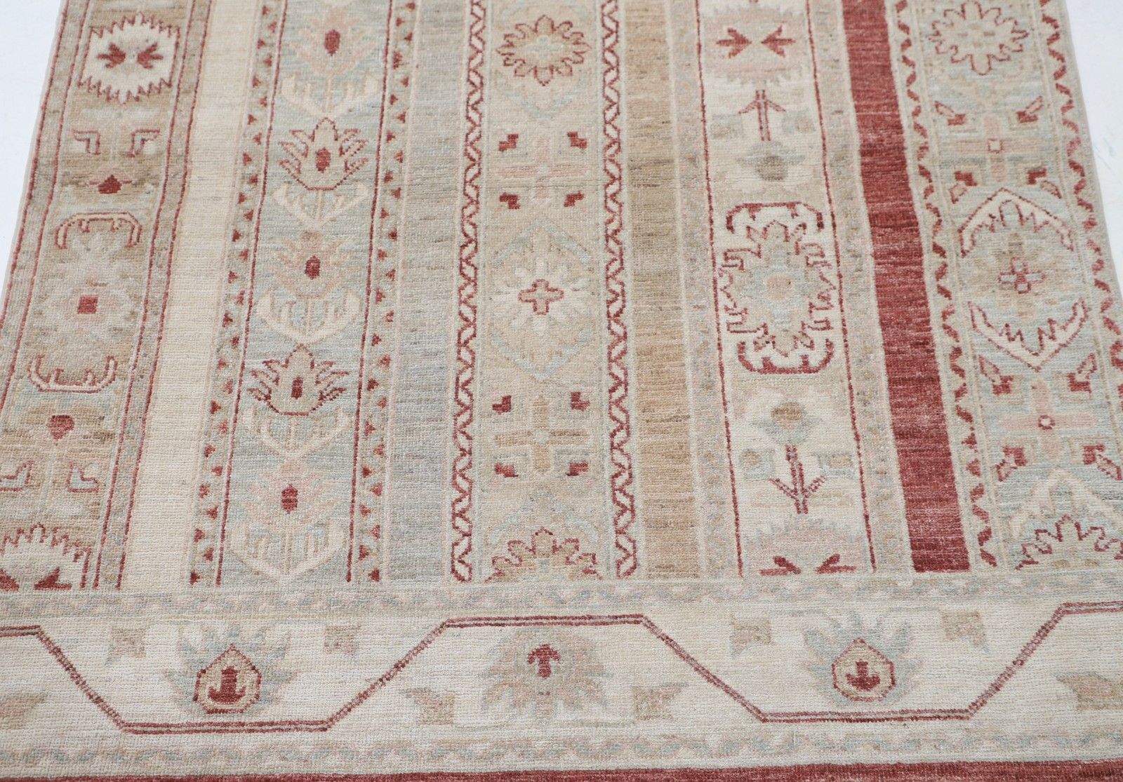 3,8x5,8 ft Handgeknoopt Beige, Rood Vloerkleed. Turks Geometrisch Motief Accentkleed photo for sale