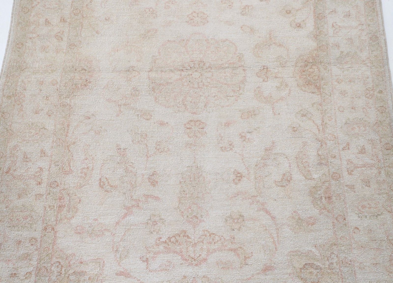 3,2x5 Ft Handgeknoopt Ivoor, Blush Wollen Vloerkleed. Medaillon Dessin Accent Kleed photo for sale