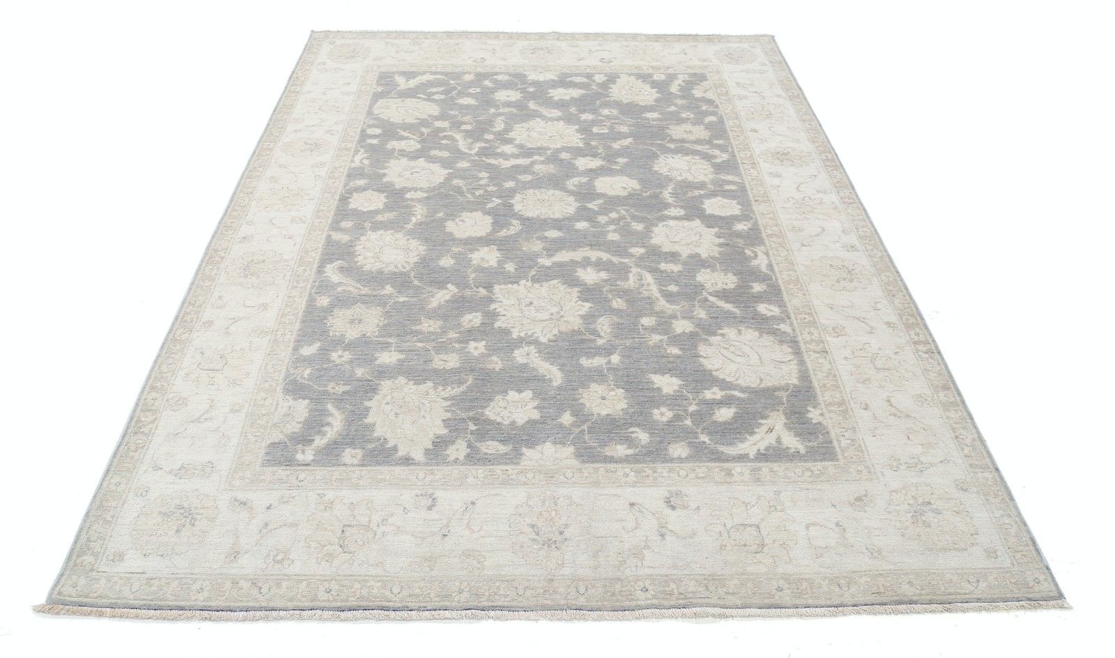 Handgeknoopt Bloemen Turks Vloerkleed 180 x 250 cm met Grijs Veld en Beige Rand photo Textiel