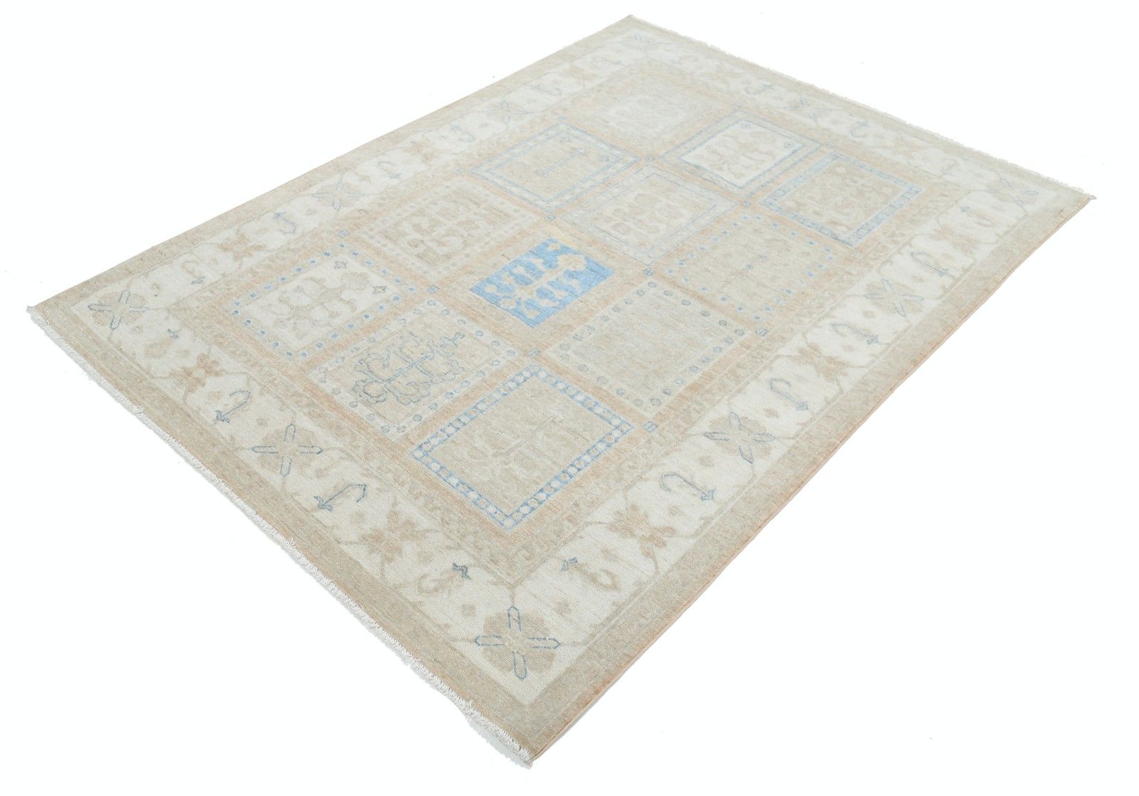 5x6.6 Ft Handknotted Geometric Area Rug For Living Room, Dining Room And Bedroom photo for sale