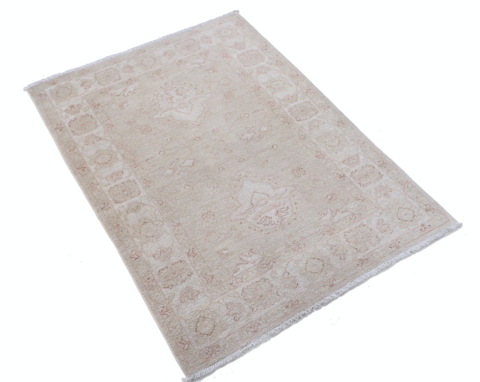 Tapis d'accent turc noué à la main, beige, 87 x 120 cm, pour entrée et cuisine. 100 % laine photo furniture
