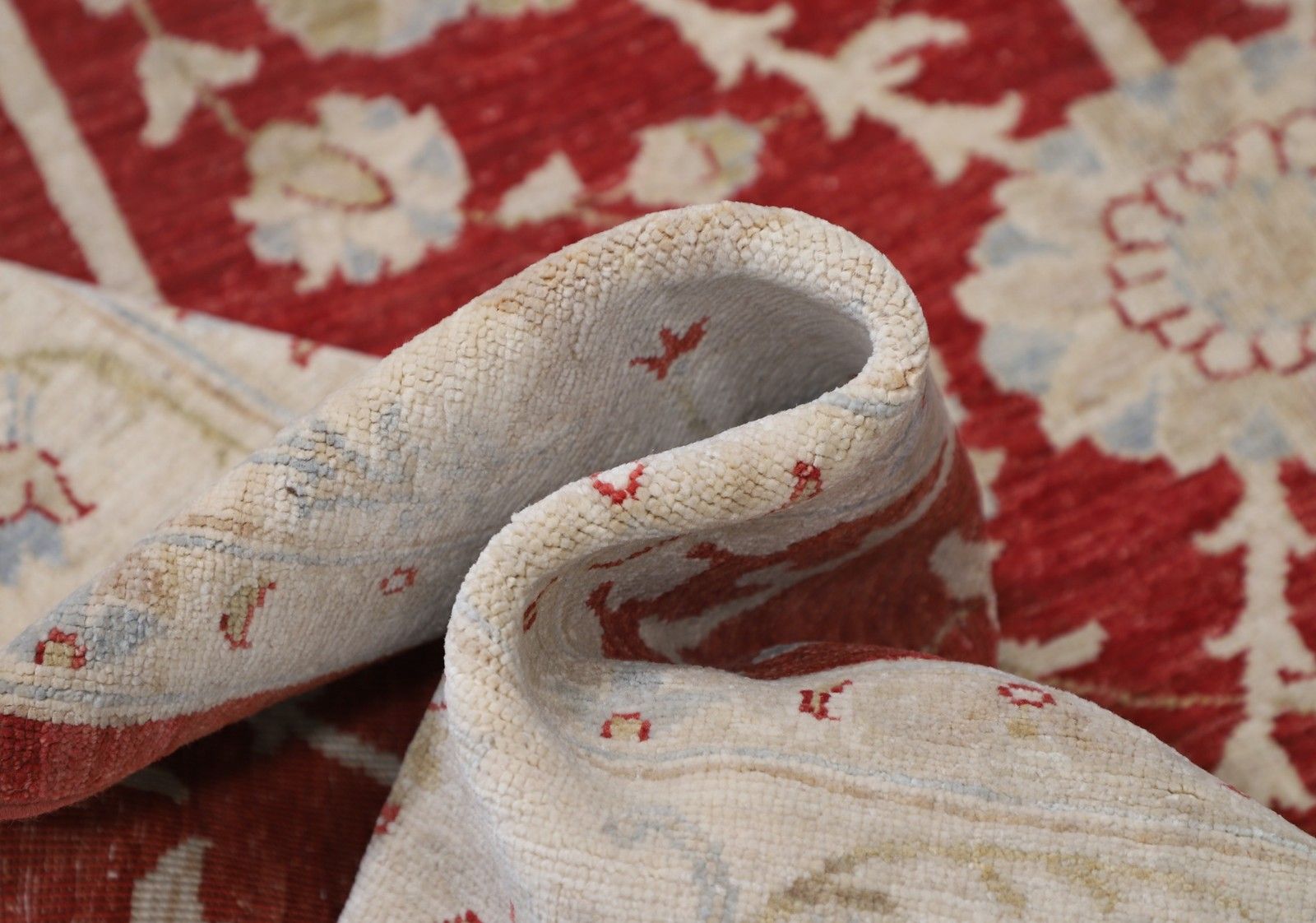 Tapis à motifs floraux noué à la main, champ rouge et bordure beige, 2,01 x 2,99 m photo vinterior