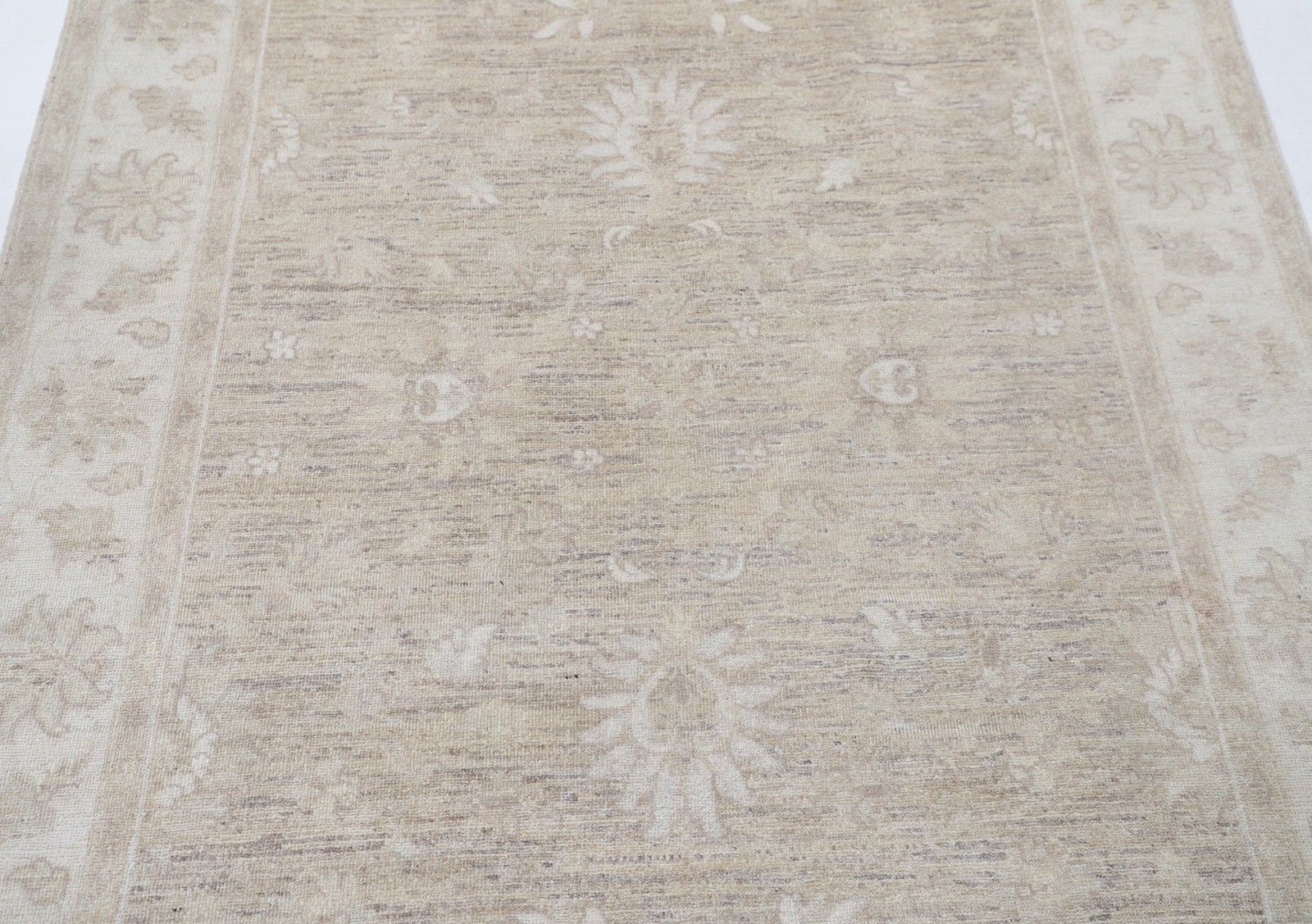4,8 x 6,4 ft Handgeknoopt Beige Turks Vloerkleed voor de Woonkamer. 100% Wollen Vloerkleed photo for sale