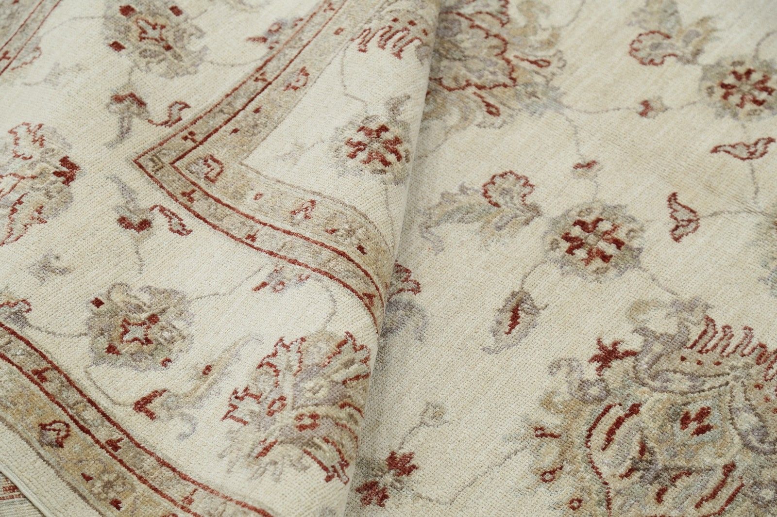 Handgeknoopt Wollen Vloerkleed Beige Oushak 207 x 287 cm voor Woonkamer photo vinterior