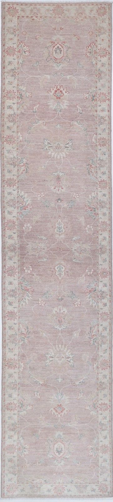 Tapis de couloir en laine, noué à la main, rose poudré et ivoire, 0,76 x 3,71 m. Motif floral