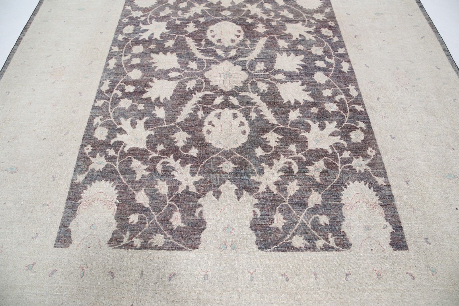 Tapis de salon artisanal à motifs floraux, tons doux, grand format 8 x 9,5 pi photo 3908.0