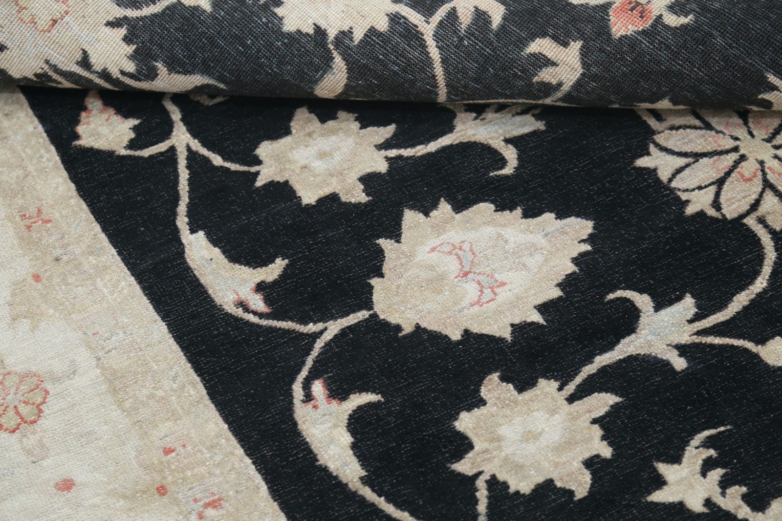 5.7x8 Ft Hand Knotted Floral Area Rug With Black Field And Beige Border photo vinterior