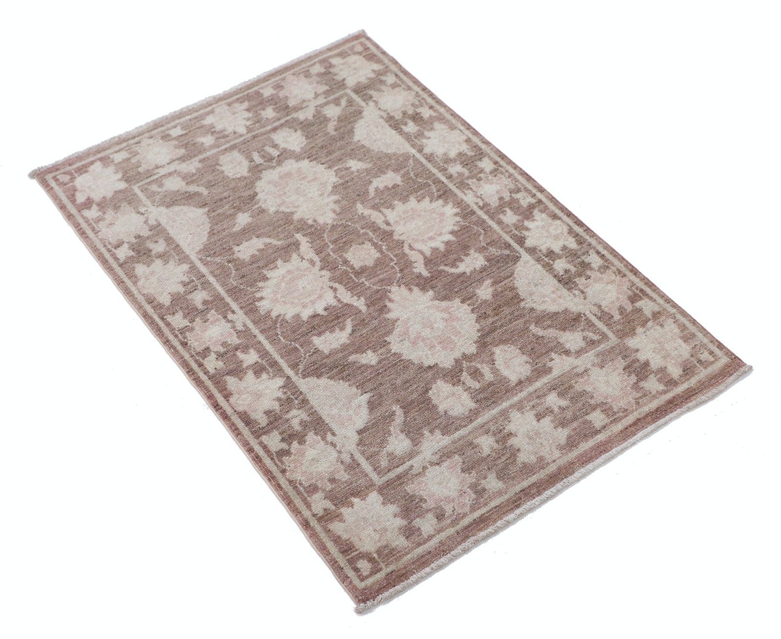 Tapis en laine noué à la main, marron et ivoire, 67 x 97 cm. Petit tapis à motif floral photo furniture