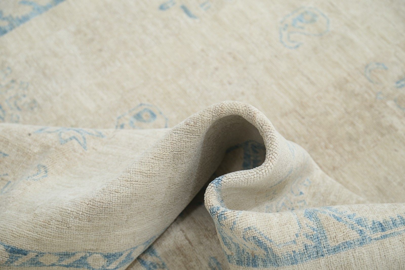 5.6x7.4 Ft Hand Knotted Beige And Light Blue Rug With Minimal Geometric Design photo vinterior
