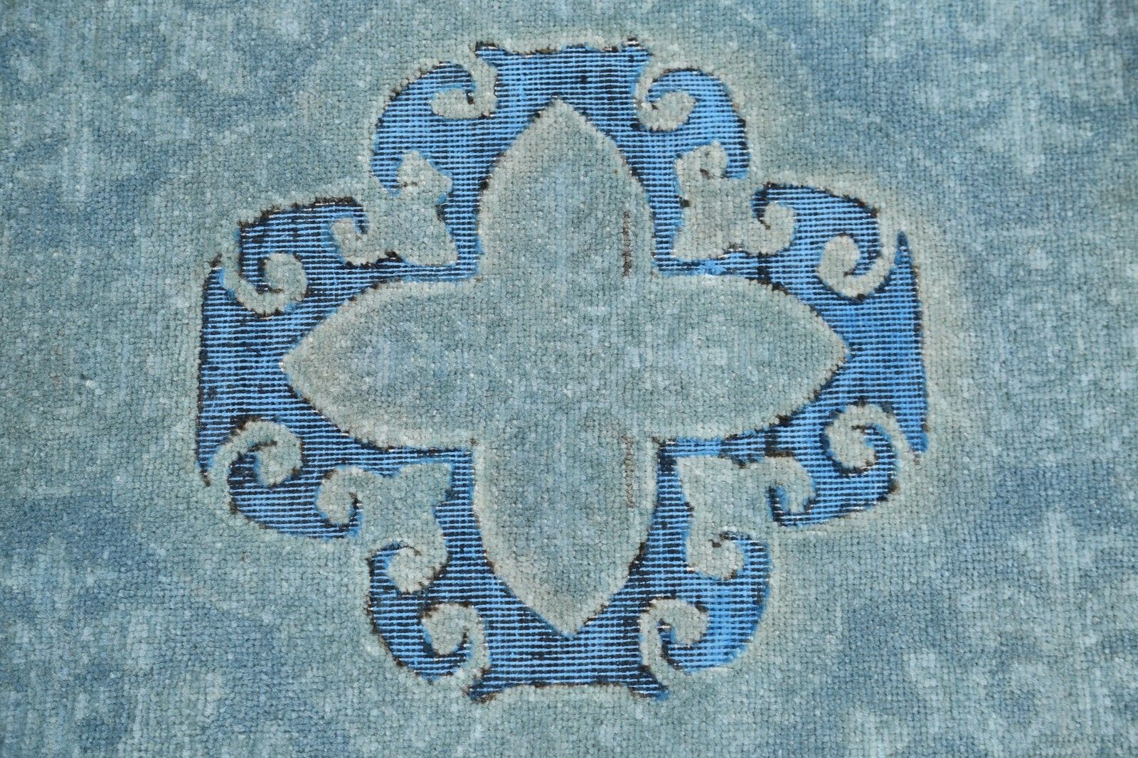 6,2 x 8,6 ft handgeknoopt lichtblauw en marineblauw vloerkleed, klaverblad medaillondesign photo vinterior