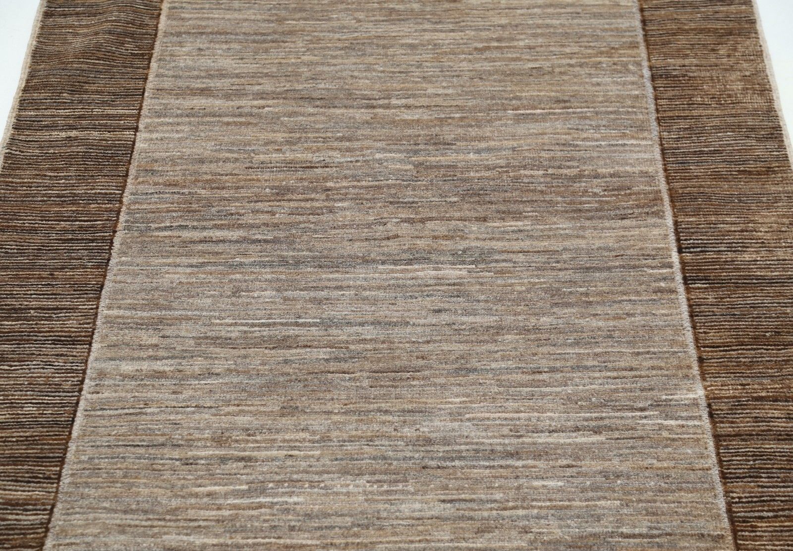 Handgeknoopt Bruin en Taupe Vloerkleed 100 x 153 cm met Minimalistisch Randmotief photo 654.0