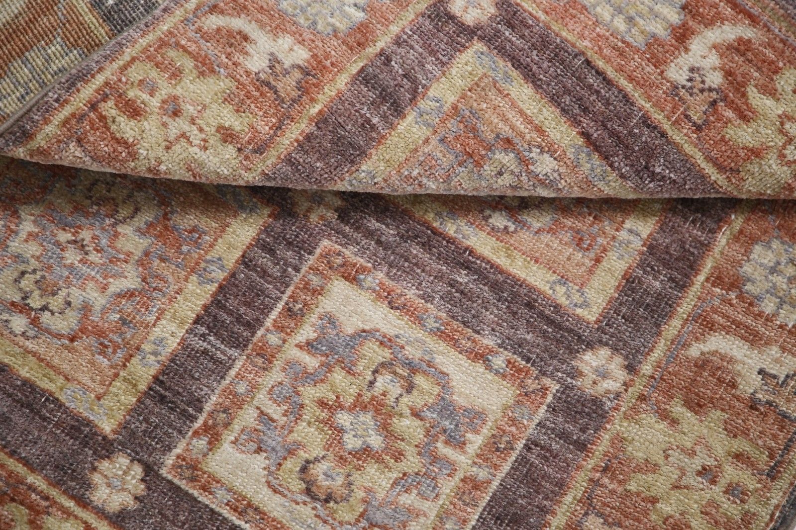2.2x2.8 Ft Handmade Rust, Brown, Gold Rug. Geometric Floral Pattern Accent Rug photo vinterior