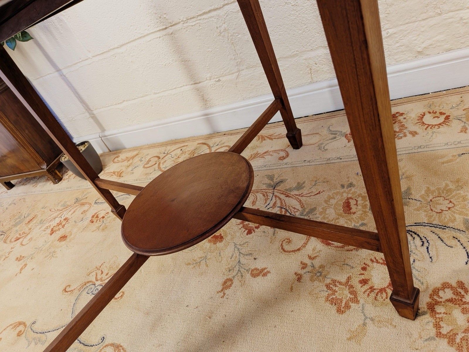 Victorian Warings Inlaid Circular Mahogany Table photo for sale