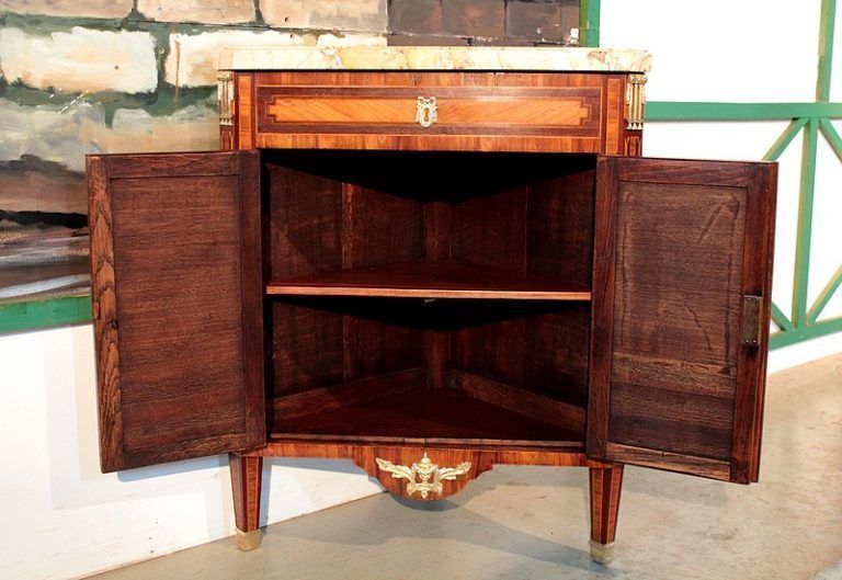 Furniture Pair Of Encoignures Louis XVI 19th photo