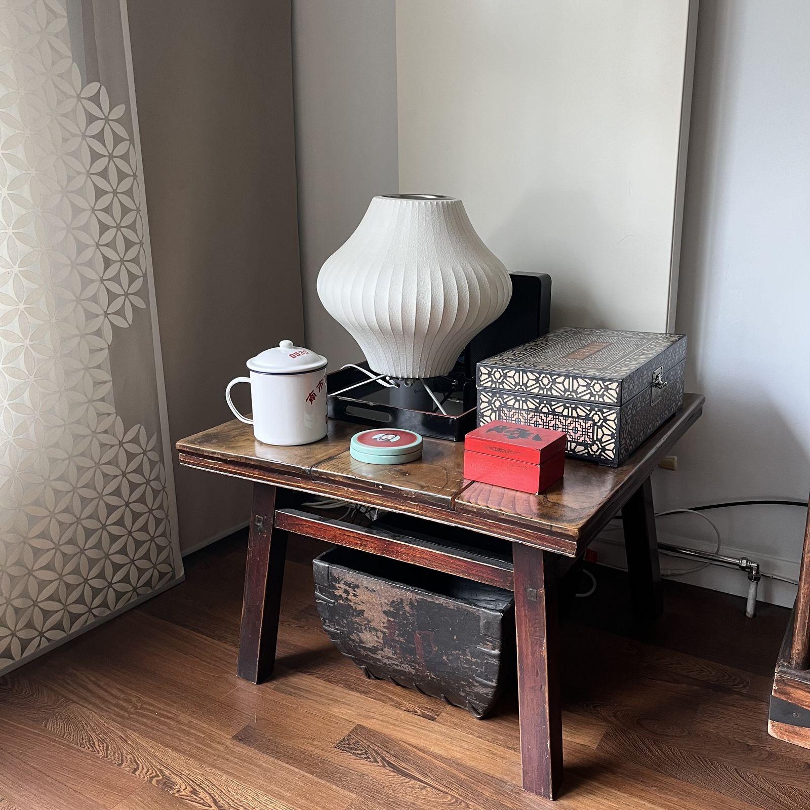 Vintage Rosewood Coffee/Display Table Bought In Shanghai photo vinterior