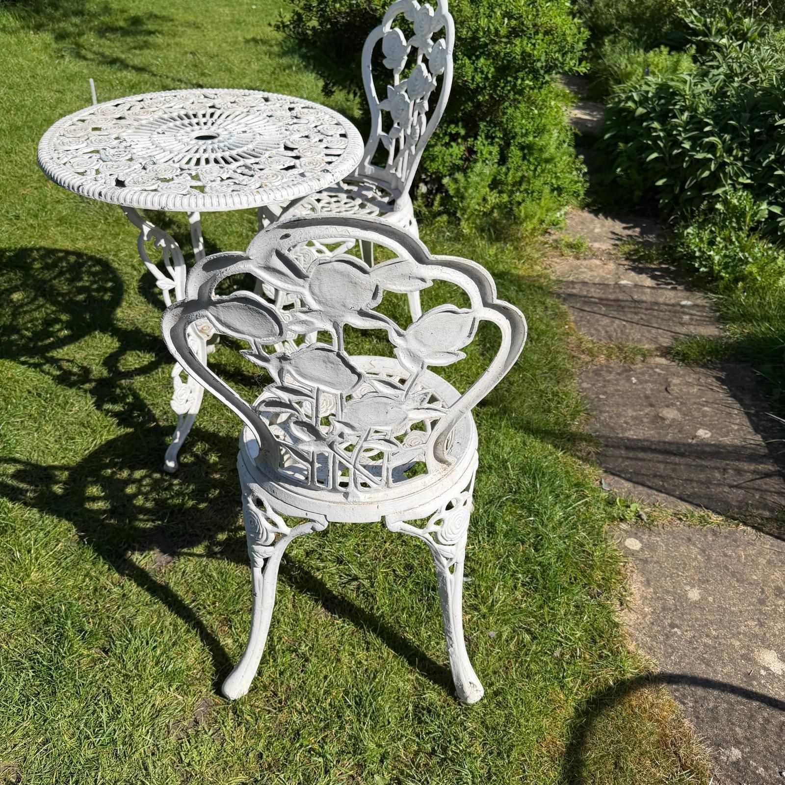 Furniture 3 Piece Cast Aluminium White Bistro Set Table 2 Chairs Great Patina Rose Design photo