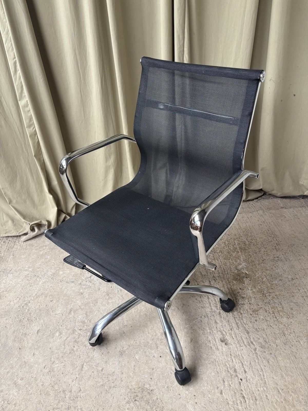 Vtg Mid Century Style Occasional Desk Swivel Chair Danish Scandi Retro R1160 photo Furniture