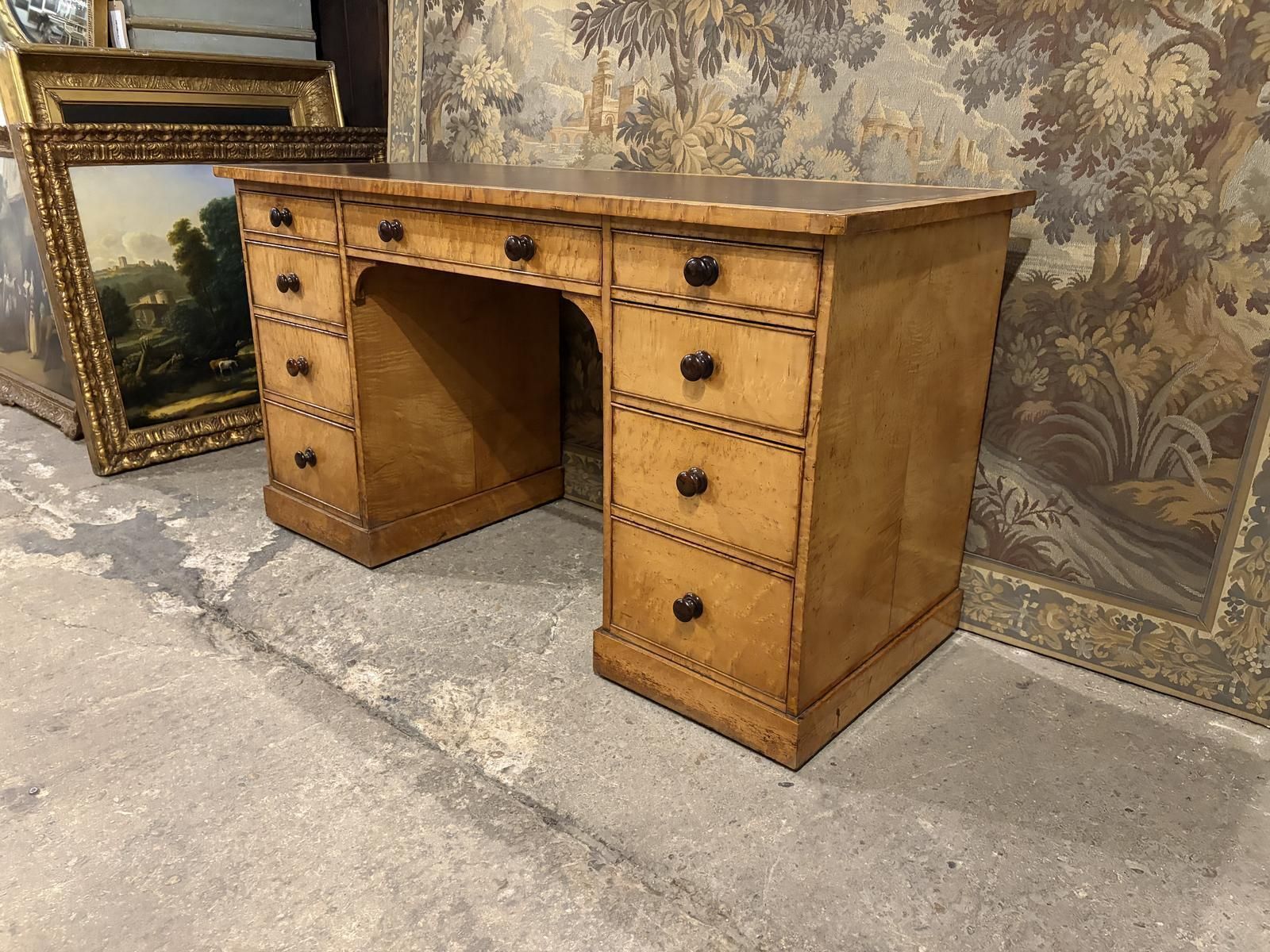 Victorian Burr Maple Pedestal Desk photo vinterior