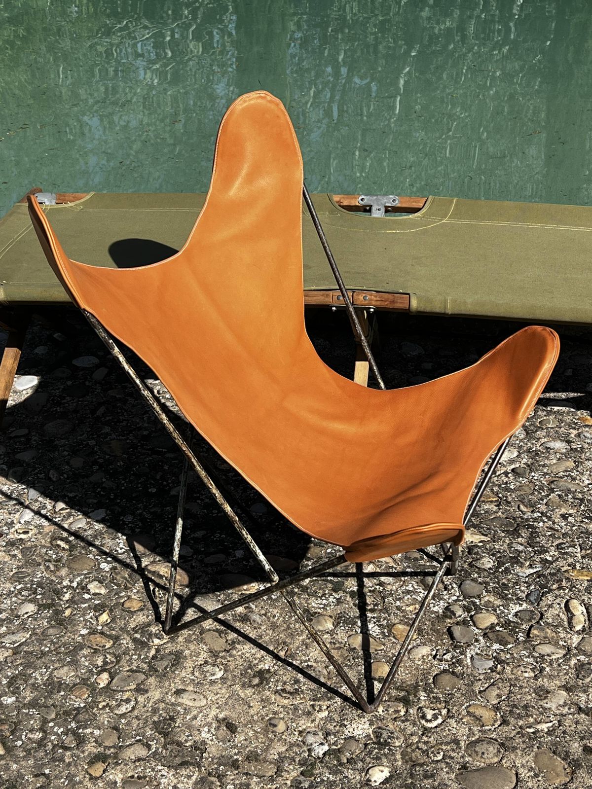 Aa Butterfly Chair For Airborne 1950 In Leather photo 862.0