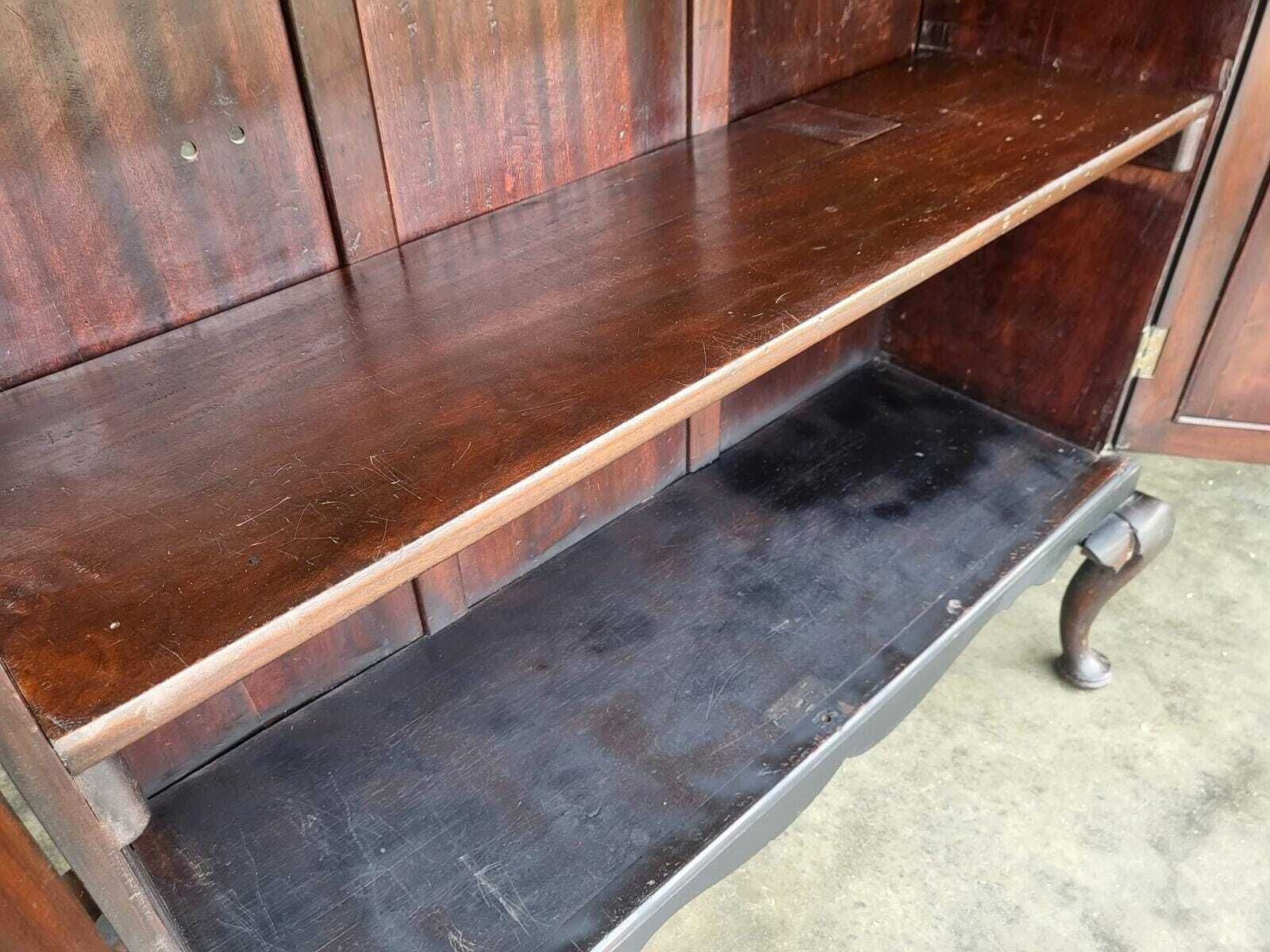 320.0 Antique Large Edwardian 2 Door Cupboard Cabinet Cabriole Legs Shelves photo