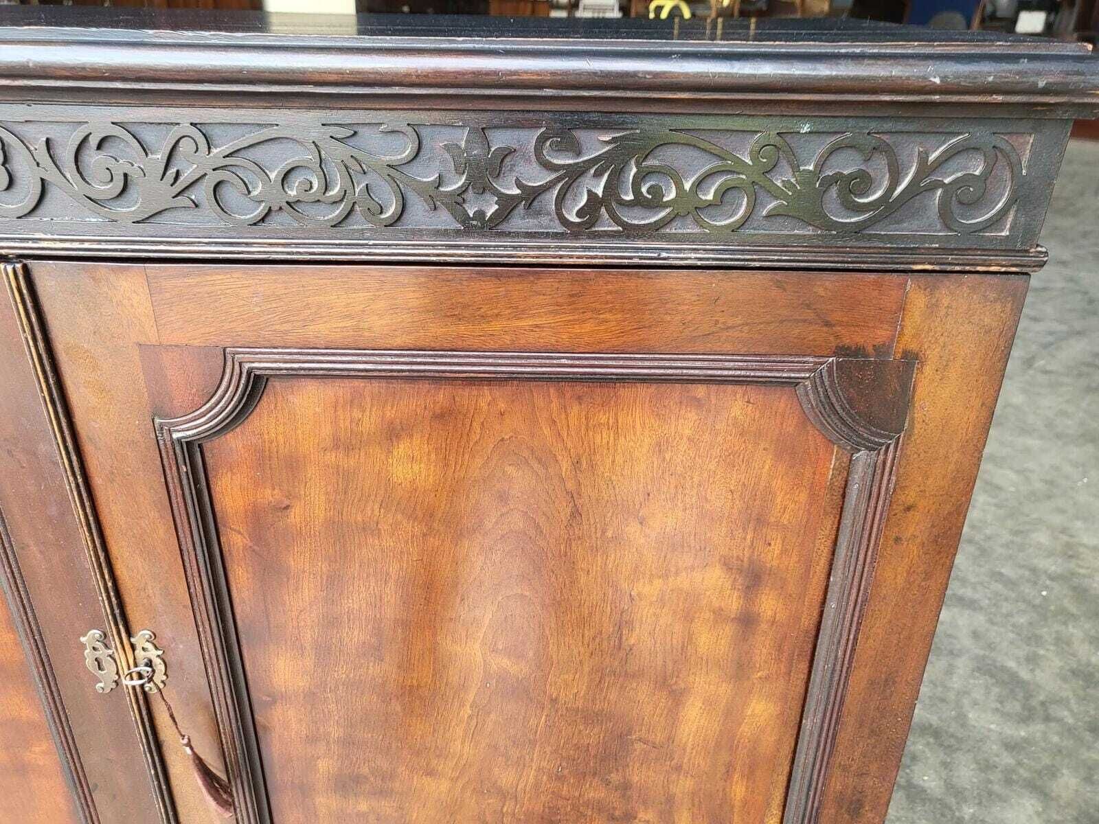photo vinterior Antique Large Edwardian 2 Door Cupboard Cabinet Cabriole Legs Shelves