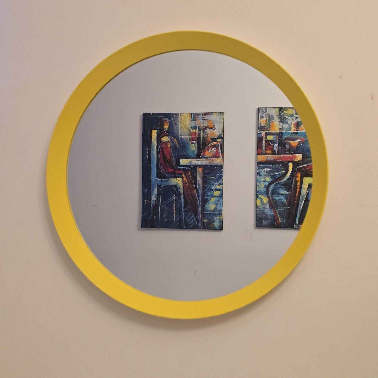 photo for sale Miroir rond Ikea Langesund en métal jaune biseauté. Accroche au dos.