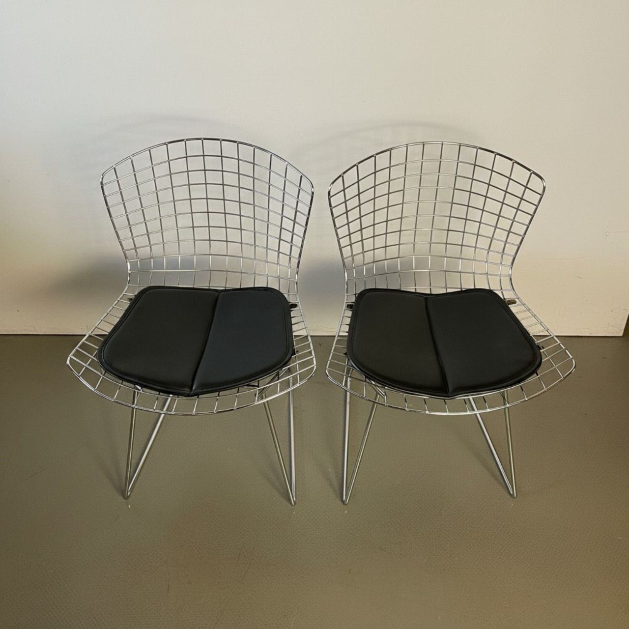 Vintage Bertoia Set Of 4 Side Chairs In Chrome photo for sale