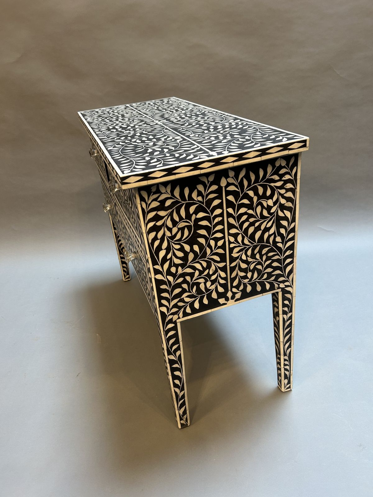 Decorative Inlaid Chest Of Drawers photo buy