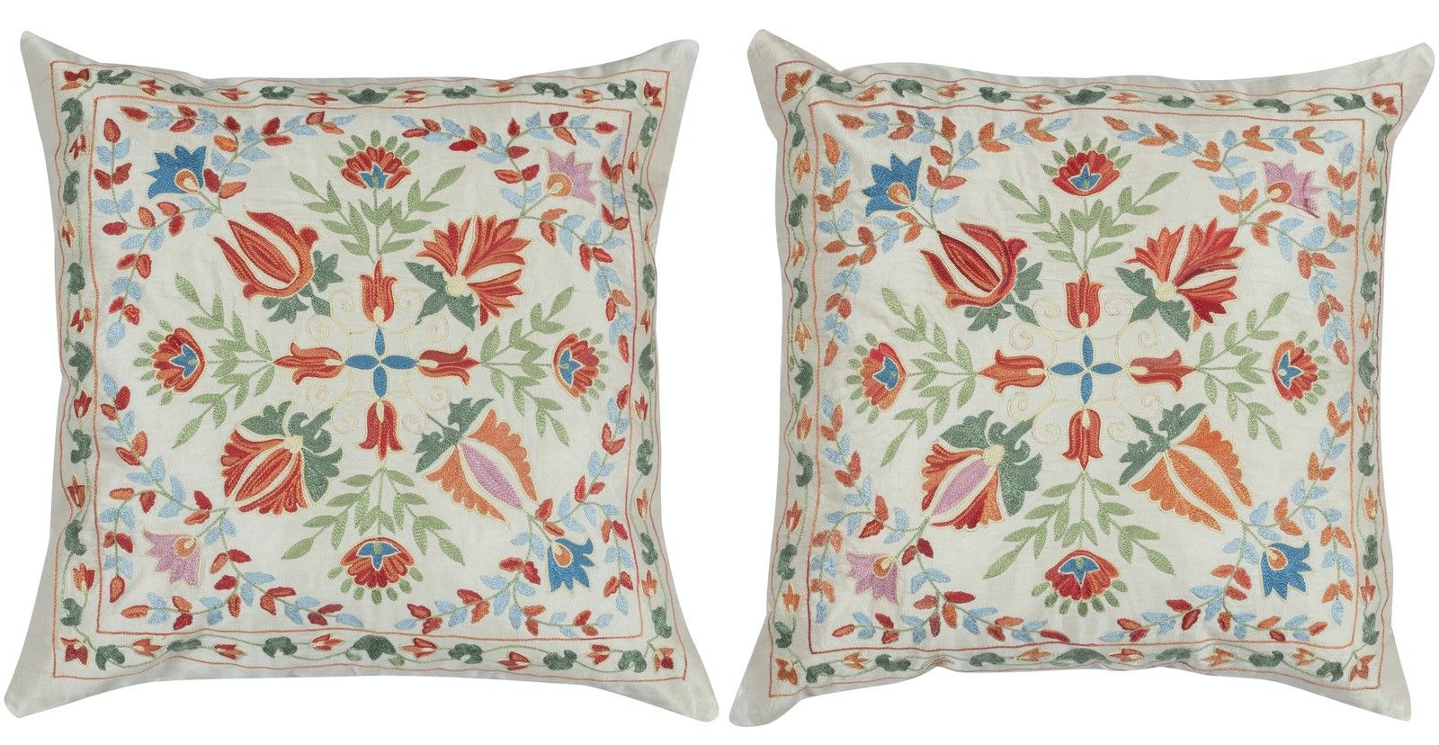 Set van 2 kussenhoezen van 100% zijde, 50 x 50 cm. Handgeborduurde sierkussens